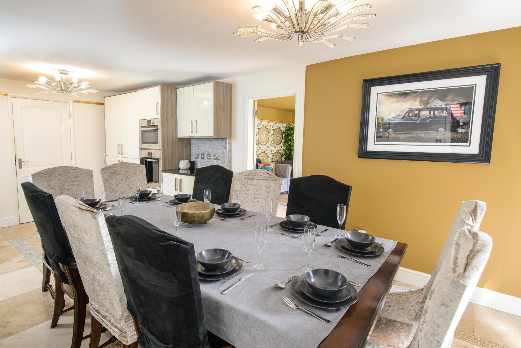 Deluxe 4 Or 5 Bed House With Hot Tub, Cinema Room Sleeps 15 Saffron Walden Esterno foto