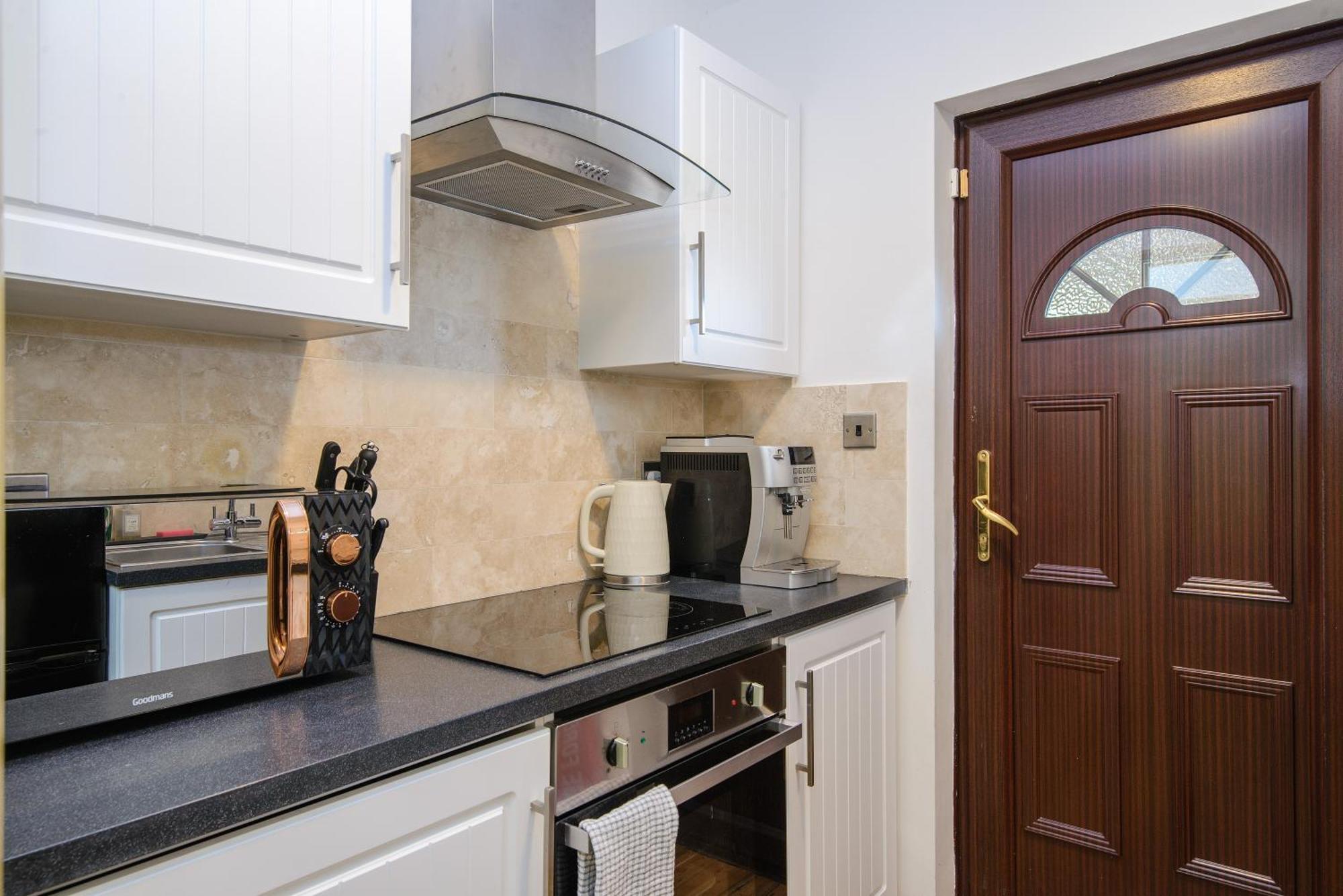Deluxe 4 Or 5 Bed House With Hot Tub, Cinema Room Sleeps 15 Saffron Walden Esterno foto