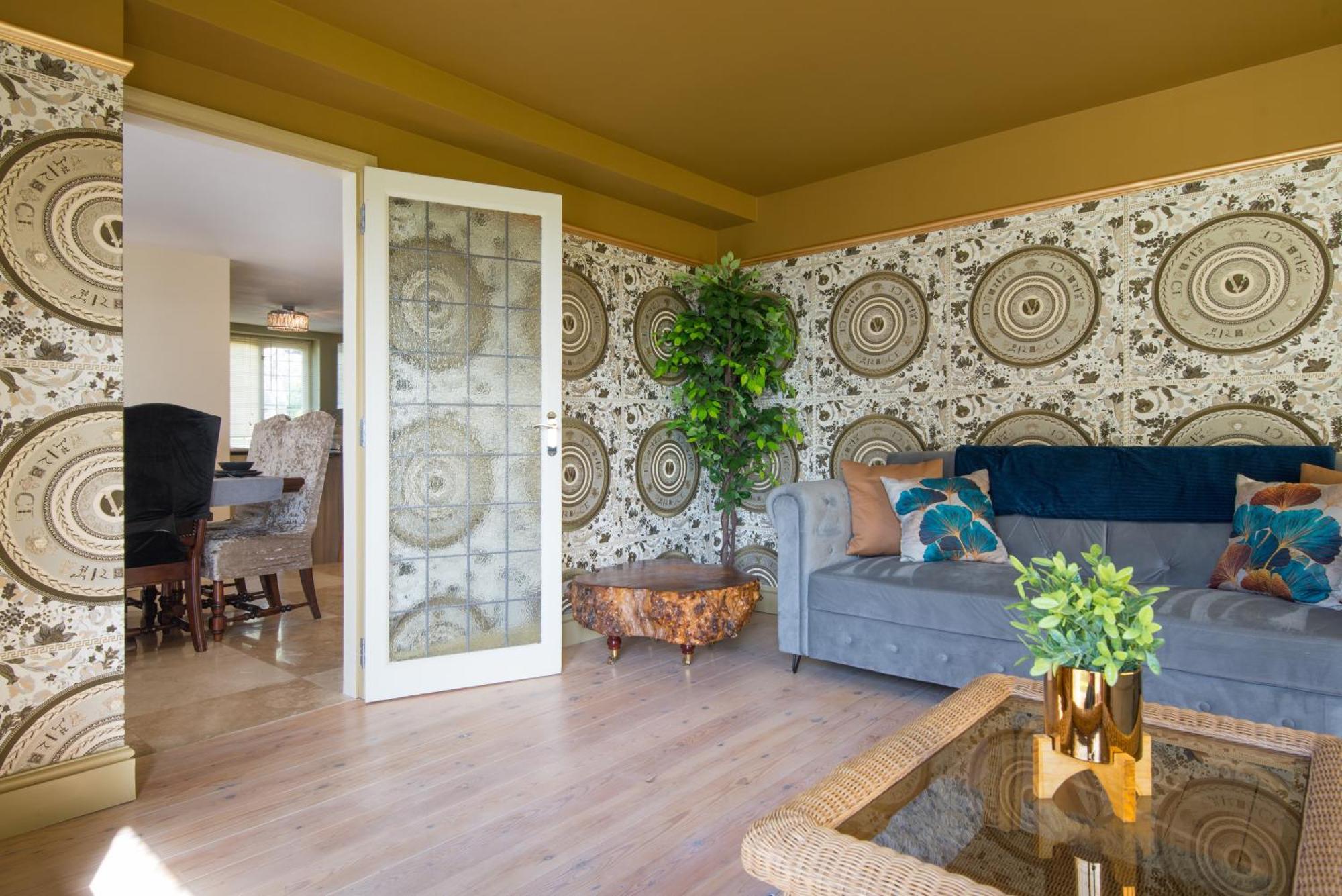 Deluxe 4 Or 5 Bed House With Hot Tub, Cinema Room Sleeps 15 Saffron Walden Esterno foto