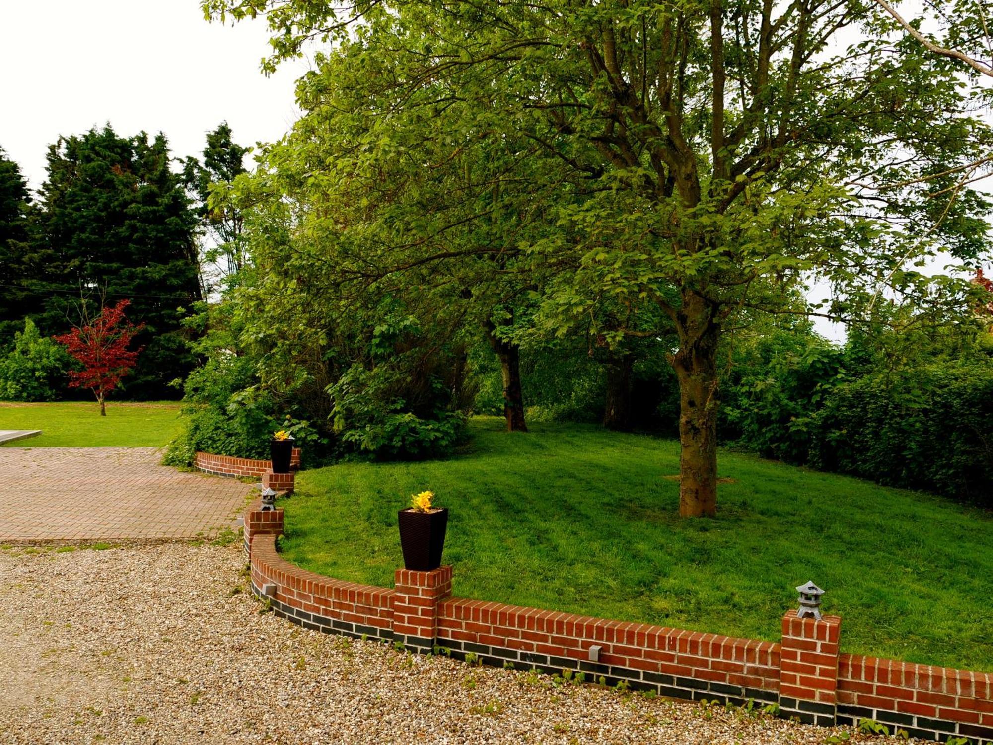 Deluxe 4 Or 5 Bed House With Hot Tub, Cinema Room Sleeps 15 Saffron Walden Esterno foto